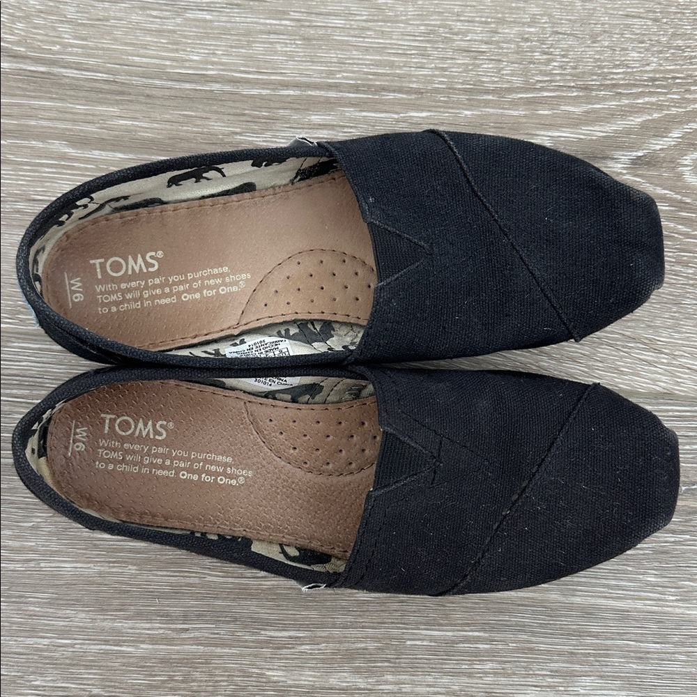 Toms Black Canvas Slip-On Shoes Size Women’s 6 - Picture 2 of 6